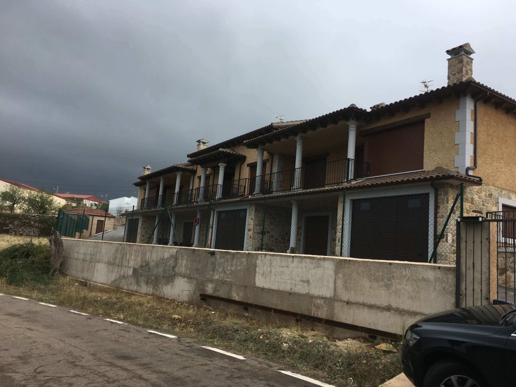 Tres viviendas adosadas en San Miguel de Valero